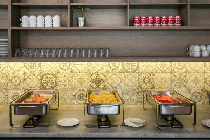 Trypiti Hotel & Suites