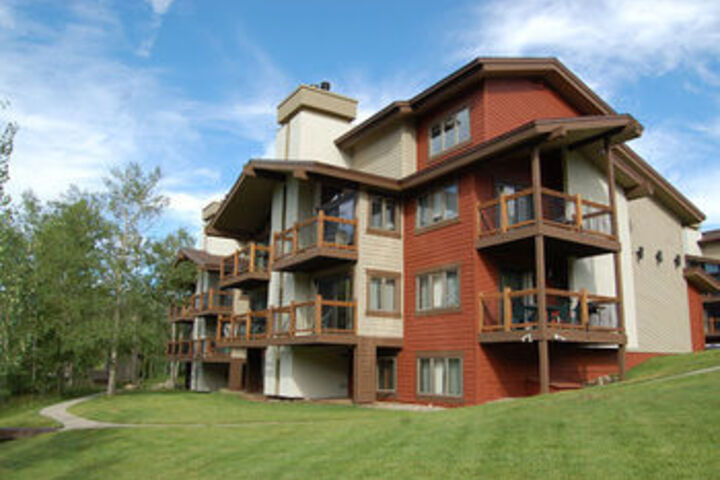 Exterior of King Krab - 4 Br Home