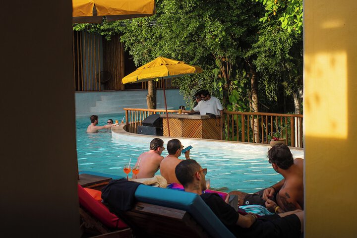 Pool 183 of 262