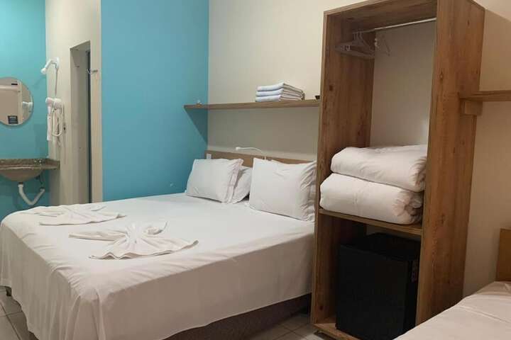 Room 7 of 61