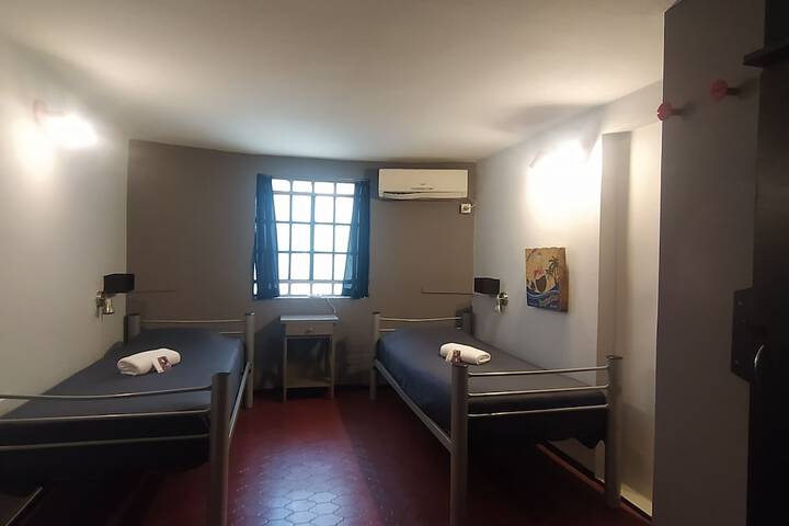 Room 27 of 55