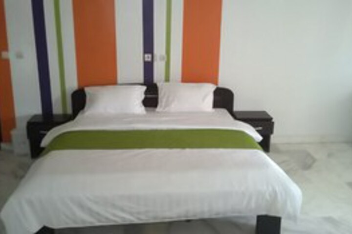 Room 18 of 35
