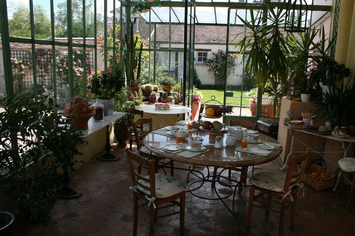 Dining 33 of 71