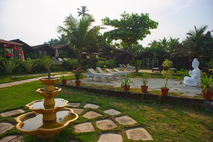 Hotel Exterior 42 of 75