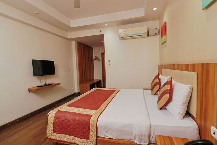 Room 30 of 92