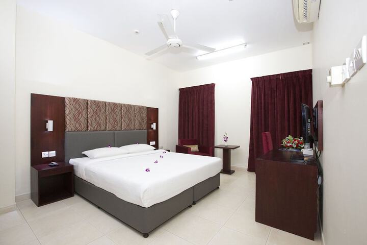 Room 9 of 36