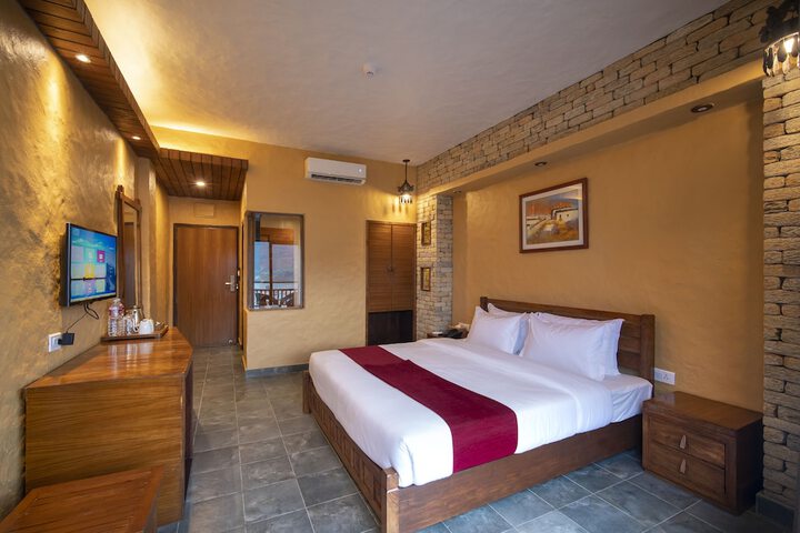 Room 28 of 107