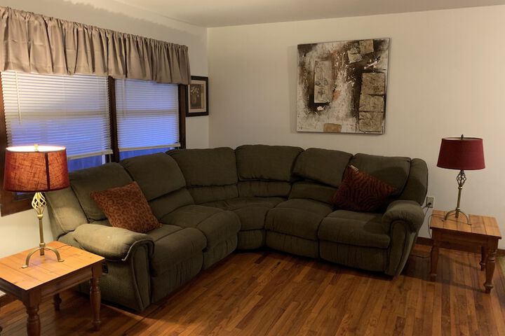 Room 13 of 122