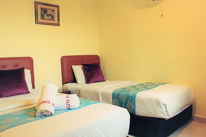 Room 9 of 29