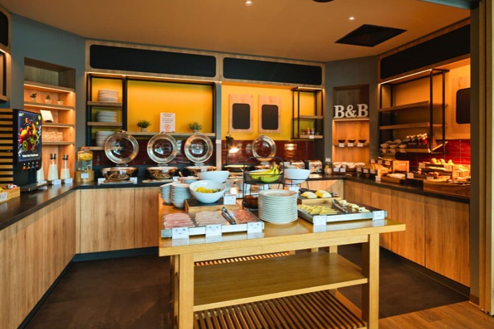 Dining Photos