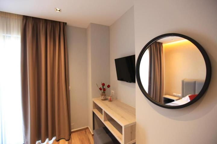 Room 88 of 143
