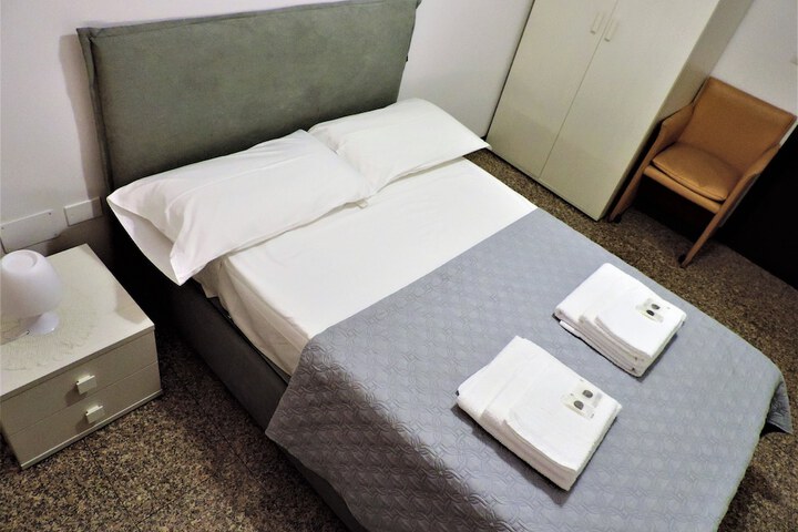 Room 7 of 26