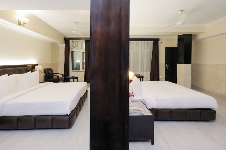 Room 13 of 48