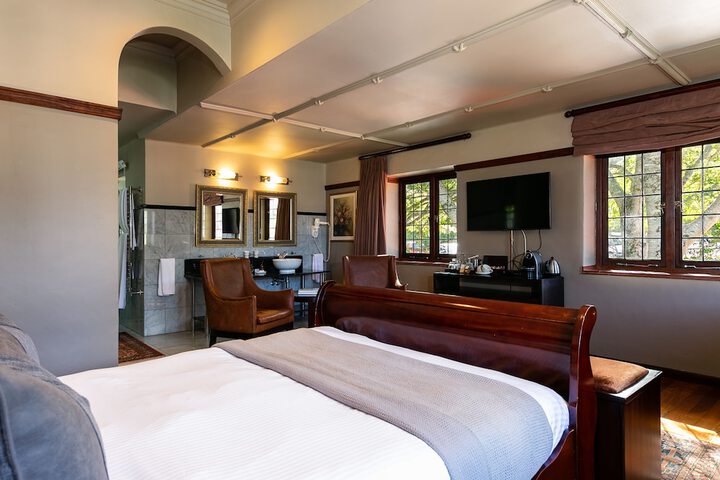 Room 26 of 212