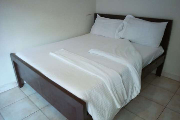 Room 3 of 20