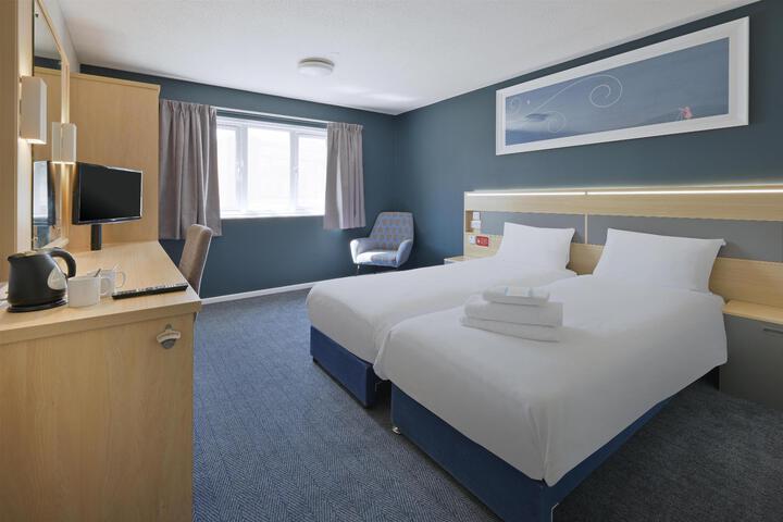 Room 2 of 19