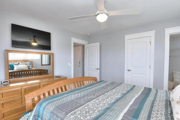 Room 3 of 24