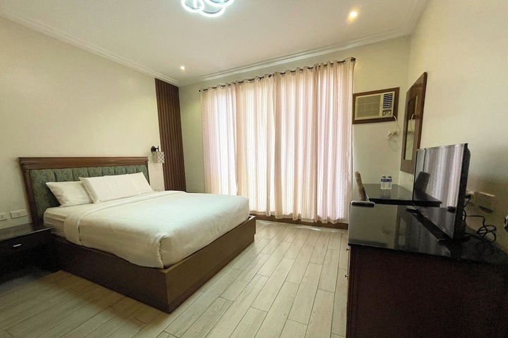 Room 44 of 70