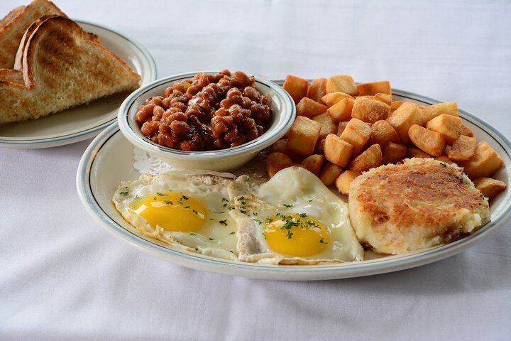 Breakfast/Coffee Service 24 of 36