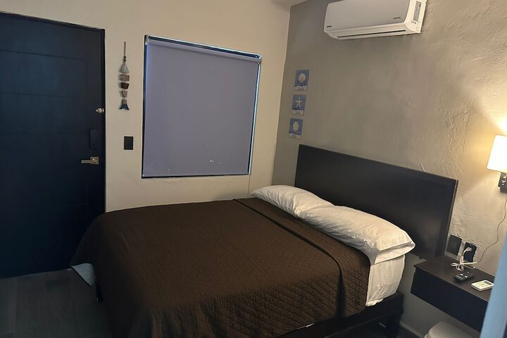 Room 15 of 140