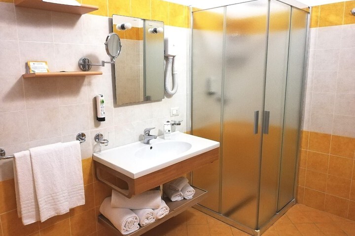 Clean Restrooms
