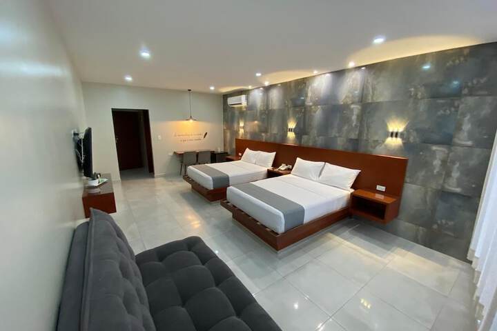 Room 7 of 82