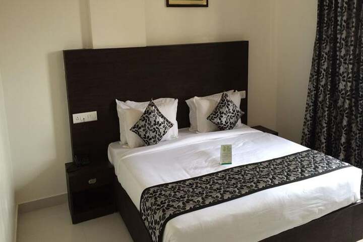 Room 3 of 10