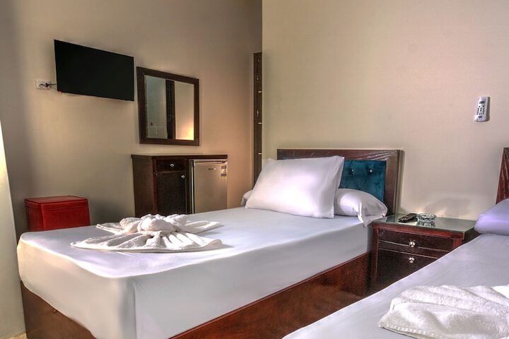 Room 10 of 49