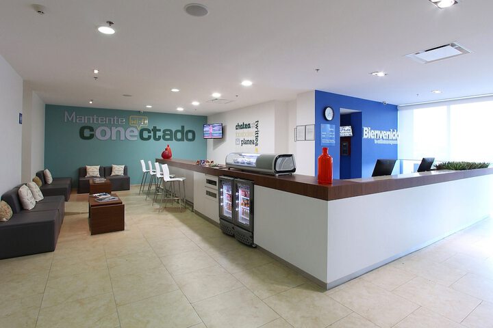 Entrance & Lobby