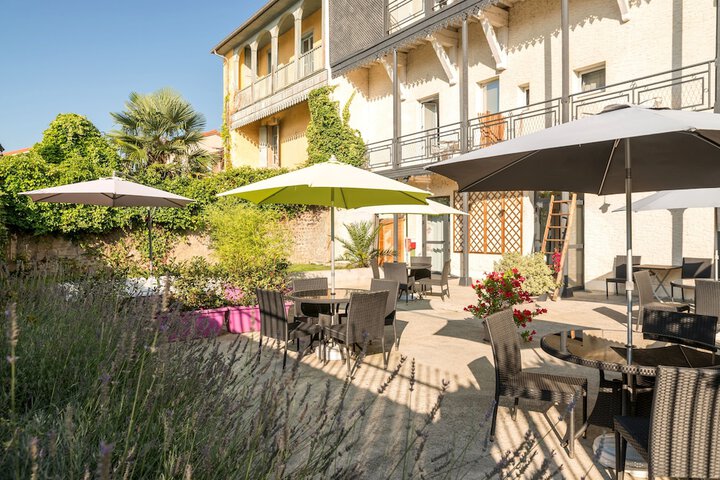 Terrace/Patio 50 of 63
