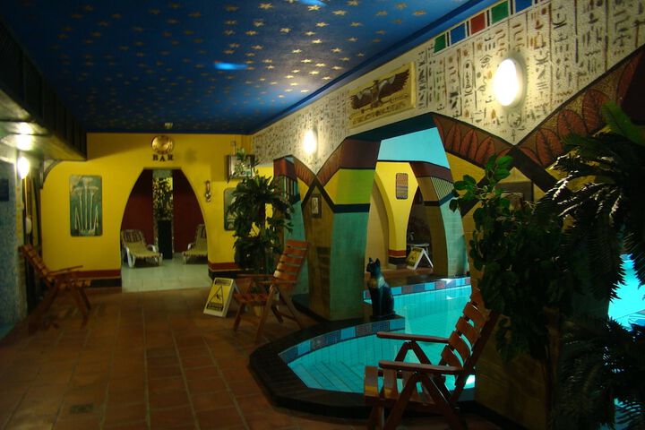 Spa 52 of 70