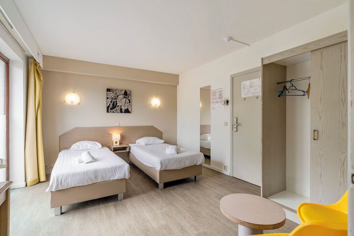 Room 22 of 60