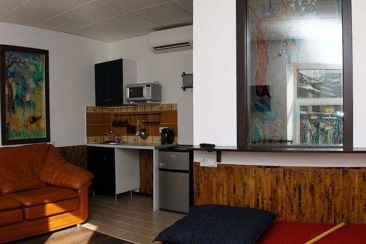 Room 16 of 31