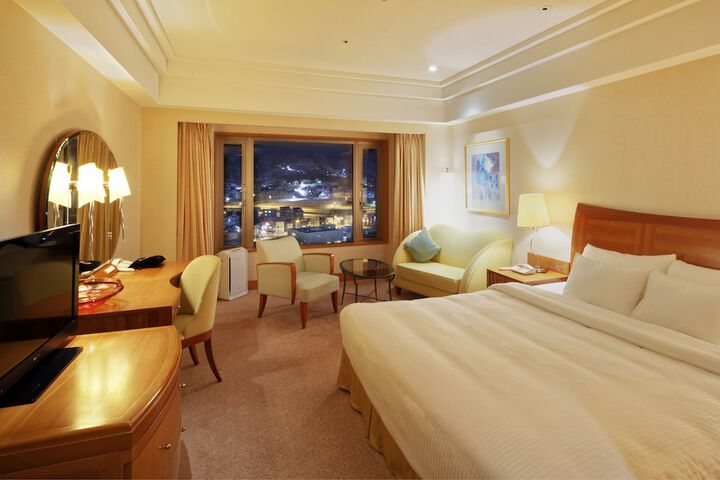 Room 21 of 72