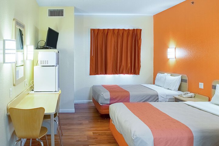 2 Double Beds (2 of 9)