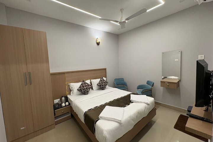 Room 17 of 49