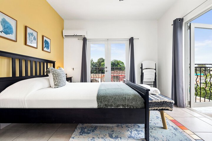 Room 44 of 68