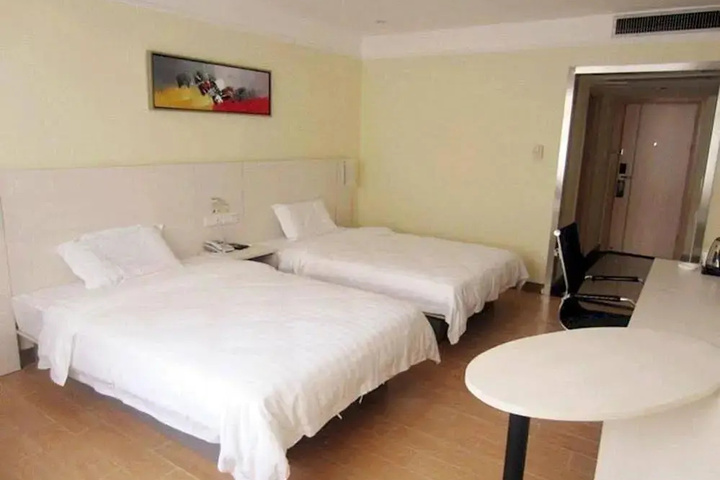 Room 3 of 14