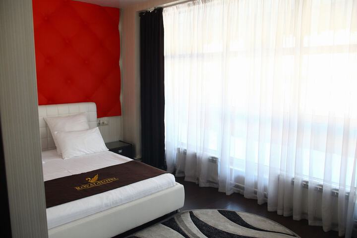 Room 10 of 67