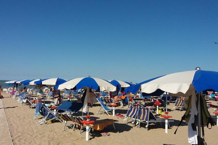 Beach 27 of 38