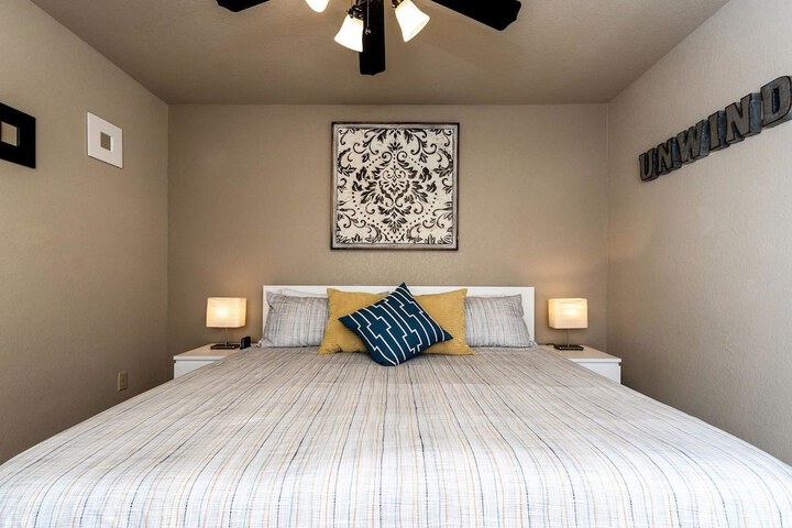 Room 12 of 82
