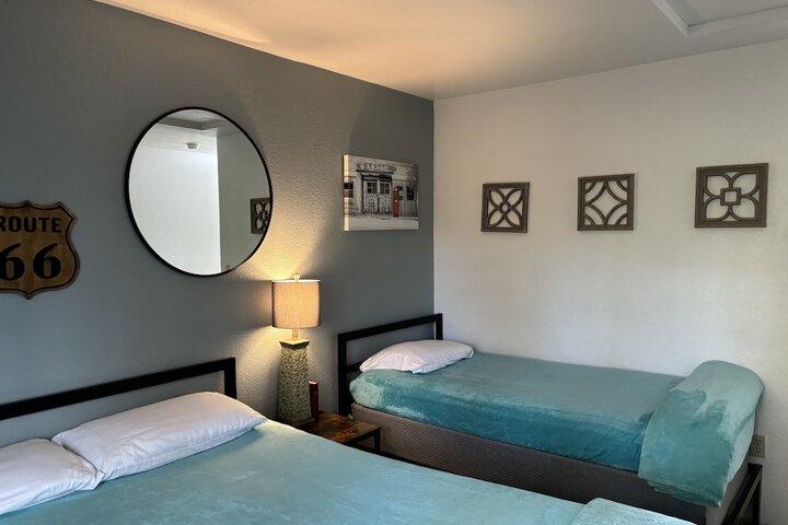1 Queen Bed (67 of 103)