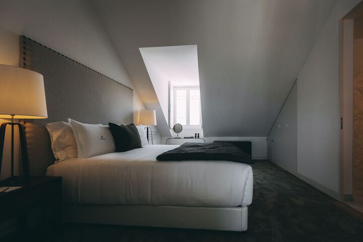Room 50 of 245