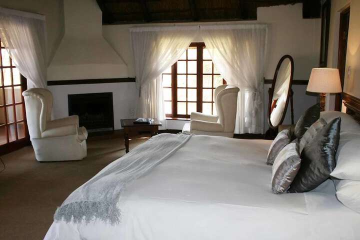 Room 3 of 83