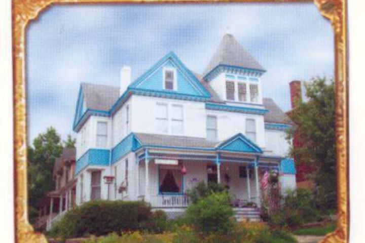 Hannibal Garden House Bed & Breakfast