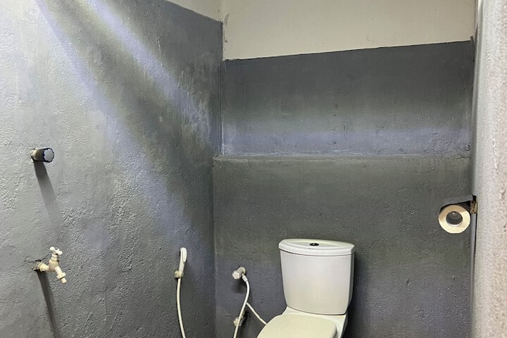 Room 12 of 19