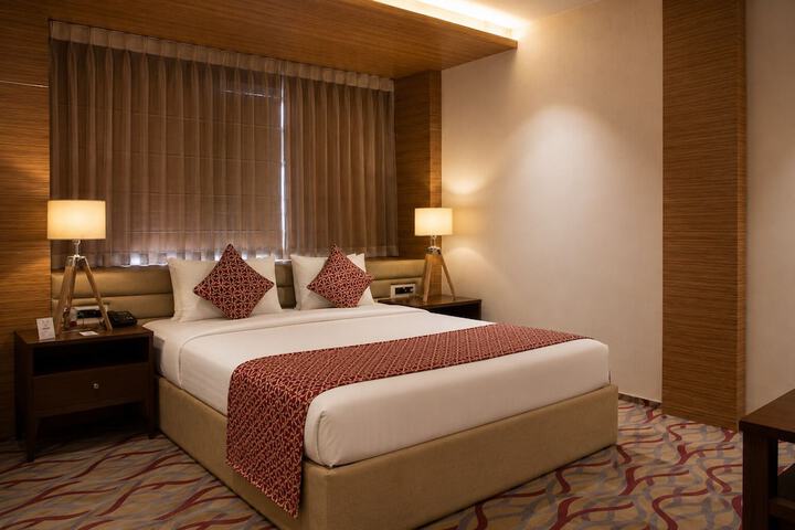 Room 6 of 31