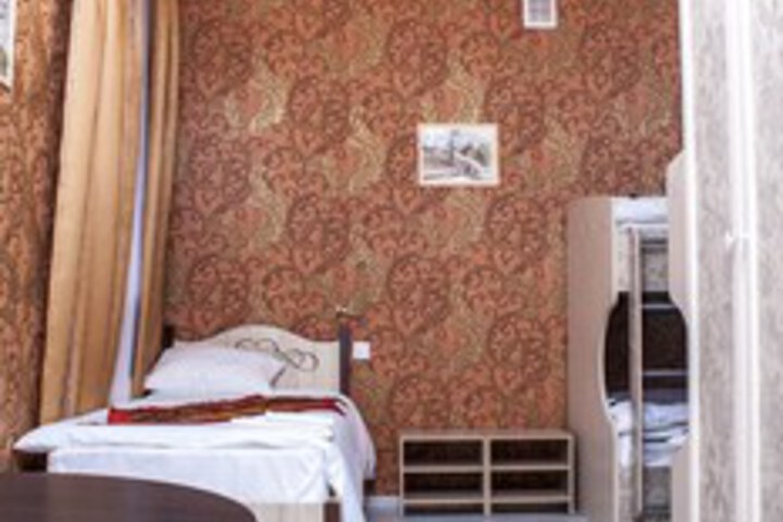Room 16 of 24