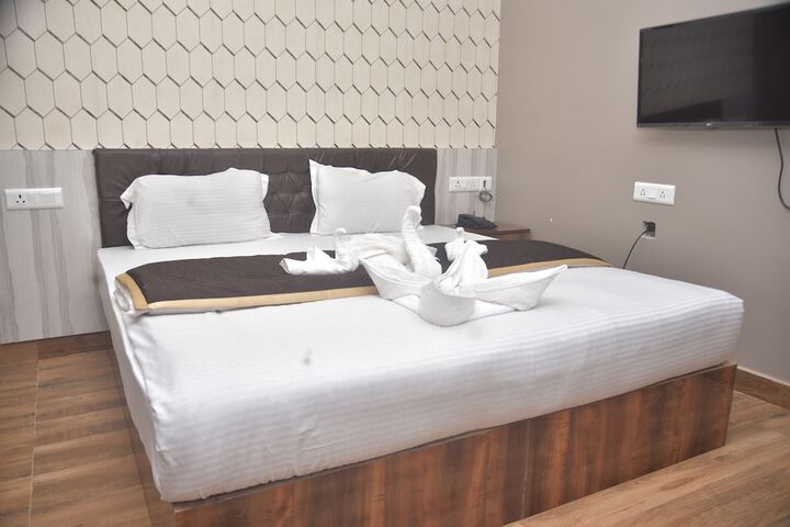 Room 18 of 31