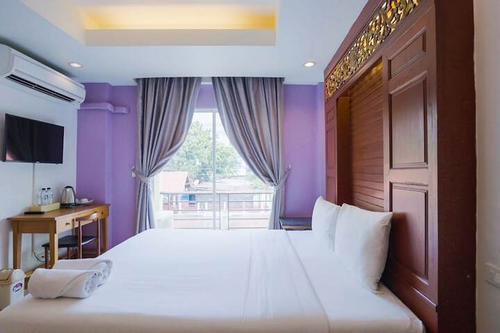 Room 30 of 51